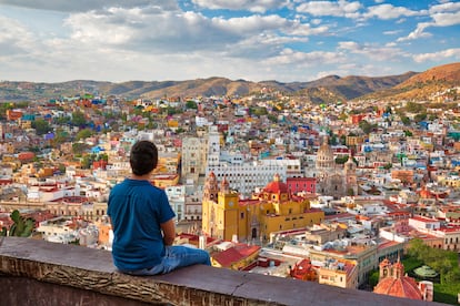 Vista de la ciudad de Guanajuato, desde el mirador junto al monumento al Pípila (México).