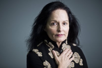 The photographer Isabel Muñoz, a member of the Academy of Fine Arts, at the headquarters of El País, in 2021.