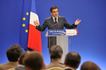 El primer ministro francés, François Fillon, confirma que mantendrá los planes para aumentar la edad de jubilacon, a pesar de las protestas de ayer.