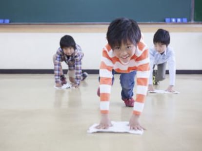 El  O-soji  es la actividad que realizan los niños de limpiar sus propias escuelas en Japón