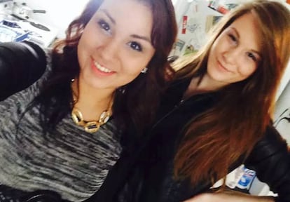 El 'selfie' del delito: Cheyenne Rose Antoine (izquierda) y Brittney Gargol en la foto que subieron a Facebook el día del asesinato de Gargol.
