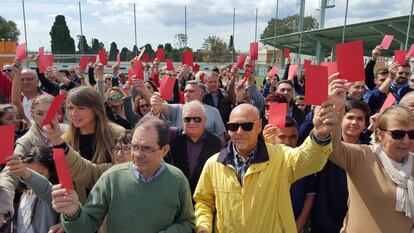 Manifestaci&oacute;n en el Palo (M&aacute;laga) contra la violencia en el f&uacute;tbol. 