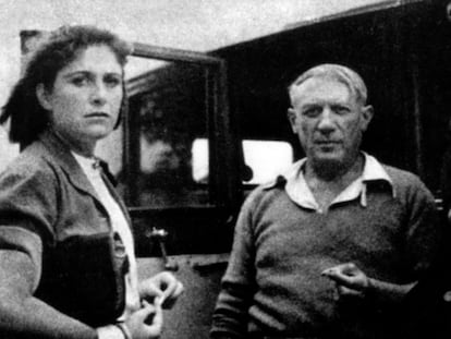 Dora Maar y Picasso, en Mougins (Francia), en 1937.
