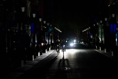 Calles sin luz debido al apagón en la ciudad de Albacete.