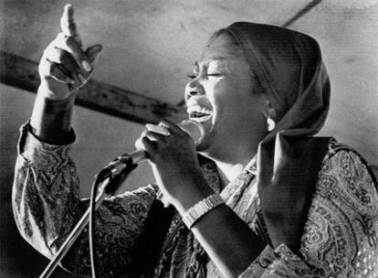 Odetta durante una actuación en el festival de Nueva Orleans en 1978.