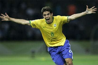 Kaká celebra el único tanto de Brasil en el partido en el que ha vencido a Croacia.