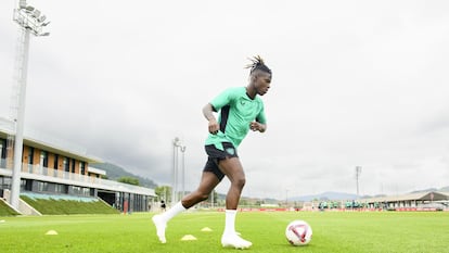 Nico Williams entrena en Lezama (Bizkaia), el 6 de agosto de 2024.