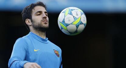 Cesc, durante el entrenamiento del Barcelona en Stamford Bridge.