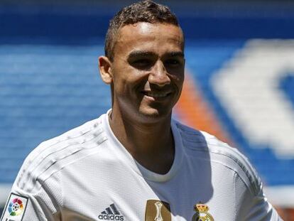 El futbolista brasile&ntilde;o Danilo, en su presentaci&oacute;n como jugador del Real Madrid