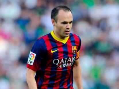 Iniesta, durante el partido ante el Elche.