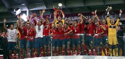 Los jugadores de la selección celebran la Eurocopa.