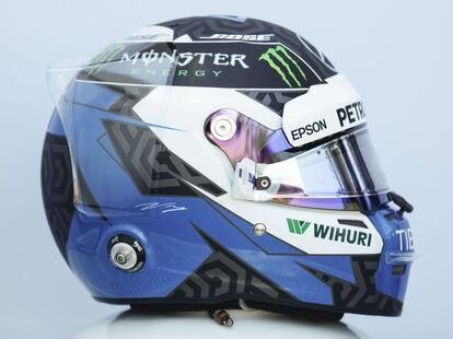 El casco del piloto de Fórmula Uno Valtteri Bottas expuesto en el circuito Albert Park en Melbourne, Australia, 22 de marzo de 2018.