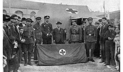 Camilla enviada por el Comité Central de Cruz Roja a Palma de Mallorca en 1932.
