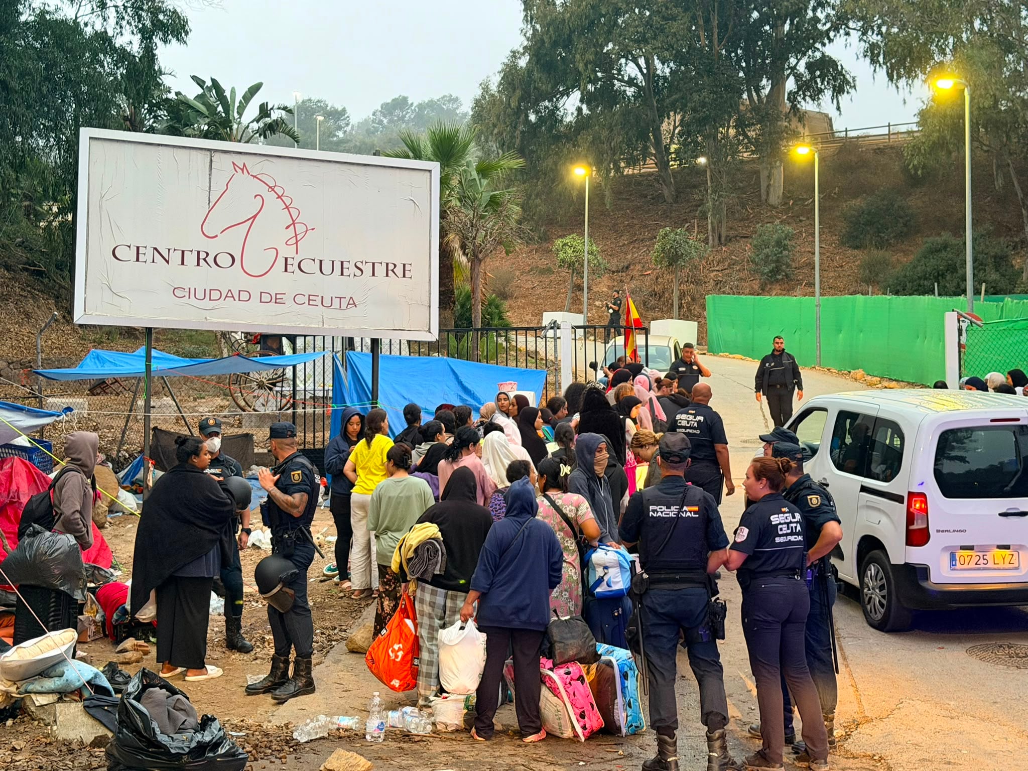 Plus de 60 femmes et mineurs, relogés au centre d'accueil de La Hípica à Ceuta