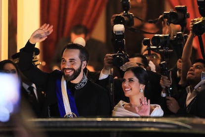 Nayib Bukele y su esposa, Gabriela Rodríguez, el pasado domingo.