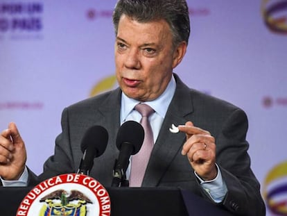 Colombian President Juan Manuel Santos announces the end to the ceasefire.