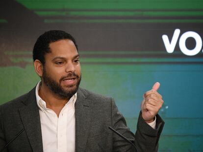 El secretario general de Vox, Ignacio Garriga, durante una rueda de prensa