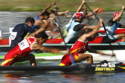 Jacobo Dominguez y David Maquieira, durante la semifinal de los 200 metros de C2 semi- final.