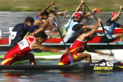 Jacobo Dominguez y David Maquieira, durante la semifinal de los 200 metros de C2 semi- final.