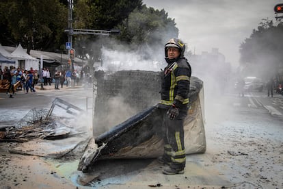 Protesta de vecinos desalojados en Ciudad de México.