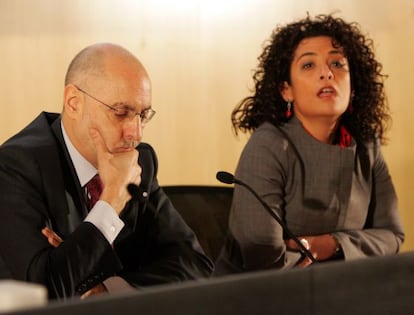 Mariola Serrano, a la derecha, junto a Rodolfo Ares.