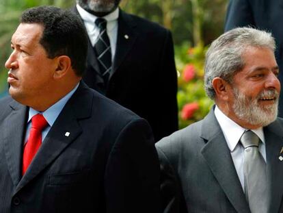 La política energética para Latinoamérica aleja a los presidentes de Brasil y Venezuela, Lula da Silva y Hugo Chávez.