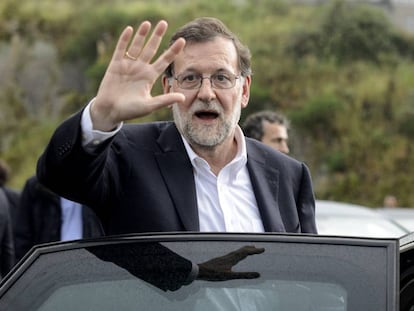 El presidente del Gobierno en funciones, Mariano Rajoy, a su llegada al congreso del PP gallego este viernes en Orense.