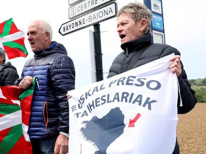 Simpatizantes de la izquierda abertzale piden la amnistía para los presos de ETA.
