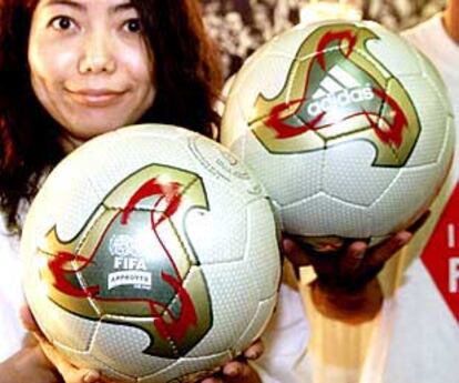 Fevernova, balón del Mundial de Corea y Japón.