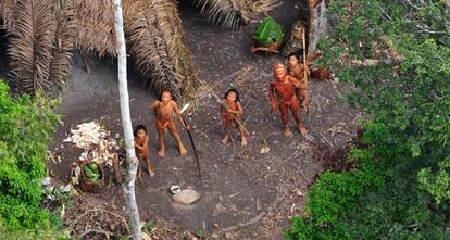 Una tribu no contactada en la Amazonia brasileña.