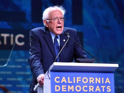 Bernie Sanders habla en la convención demócrata de California, este domingo. 