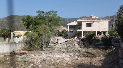 Ruinas de la casa de Alcanar en la que hubo varias explosiones de gas.