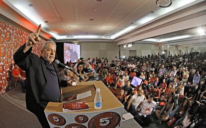 Lula discursa no Congresso do PT.