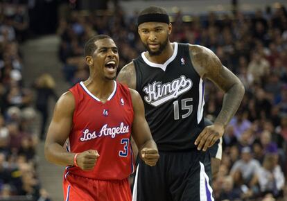 Chris Paul celebra una canasta ante los Sacramento Kings