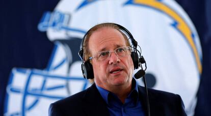Dean Spanos, dueño de los Chargers.