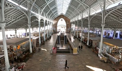 Interior del Mercado de Col&oacute;n, en Valencia, inaugurado en 1916, y en proceso de convertirse en un polo gastron&oacute;mico en la ciudad.