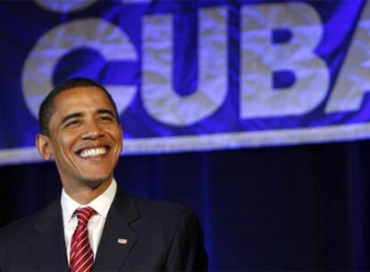 El candidato demócrata Barack Obama, durante su discurso ayer en la Fundación Nacional Cubano-Americana en Miami.