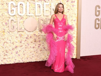 BEVERLY HILLS, CALIFORNIA - JANUARY 07: Margot Robbie attends the 81st Annual Golden Globe Awards at The Beverly Hilton on January 07, 2024 in Beverly Hills, California. (Photo by Amy Sussman/Getty Images)