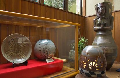 Una exhibición de cerámica local expuesta en Karatsu.