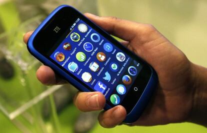 El auge de los 'smartphones' sigue resistiendo a la crisis.