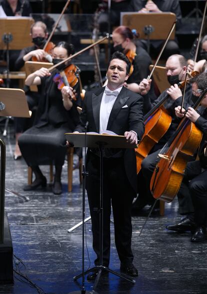 El tenor Xabier Anduaga, antes de su indisposición en el intermedio de la versión de concierto de 'Lakmé' estrenada el martes en el Teatro Real.