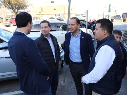 El excandidato presidencial Ricardo Anaya y Marko Antonio Cortés presidente de Acción Nacional en Dallas, Texas durante el Comité Azul de Acción Migrante.