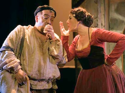Juan Carlos Castillejo y Gloria Villalba, en 'Desventuras conyugales...'.