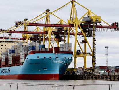 El Vistula Maersk, rompehielos gemelo del que realizará la ruta por el Ártico.