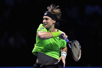 David Ferrer devuelve una bola a Berdych durante el partido. 