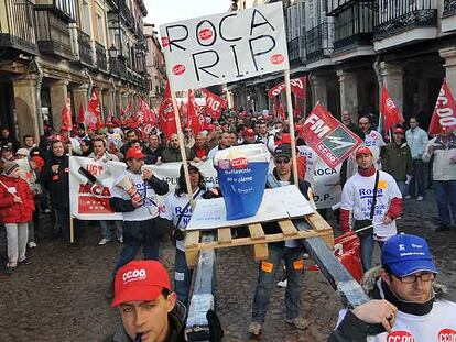 Un grupo de manifestantes, ayer en Alcalá de Henares.