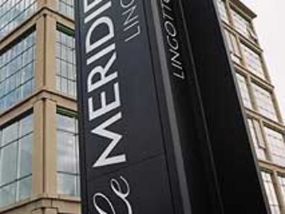 Fachada del nuevo hotel Le Meridien de Turín, obra de Renzo Piano.