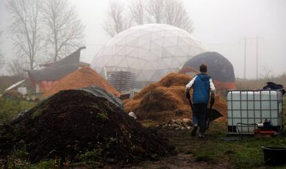 Invernadero en la ecoaldea de Suderbyn.