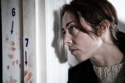 Sofie Gråbøl, en el papel de la detective Sarah Lund, en una escena de <i>The killing: crónica de un asesinato. </i>