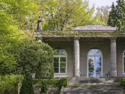 La Villa Jako, que perteneció a Karl Lagerfeld, a la venta por 10 millones de euros.